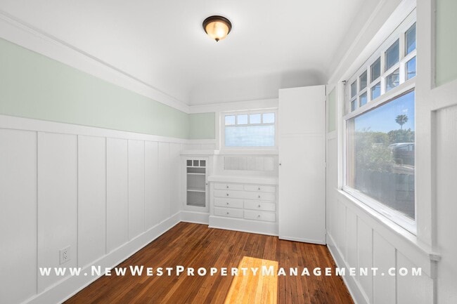 Building Photo - Charming Sherman Heights 2-Bedroom, Available Now!