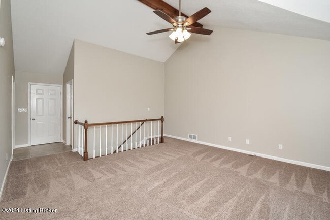 Building Photo - 5613 Ree Dr