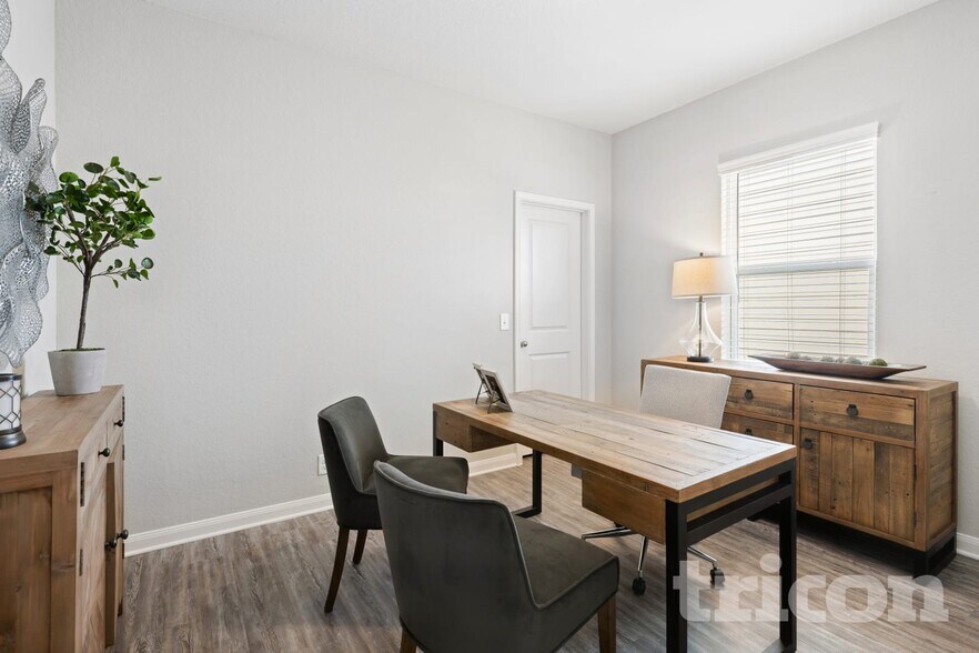 Building Photo - 14610 Maple Ter