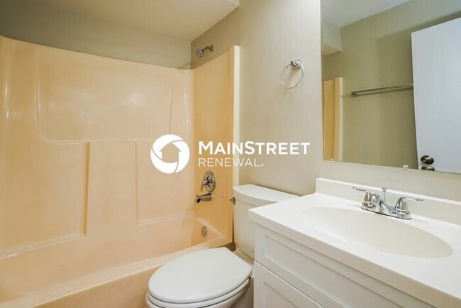 Building Photo - 3 Bedroom Pet-Friendly Home in Fort Myers,...