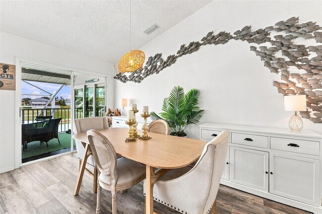 Building Photo - 4017 Triggerfish Dr