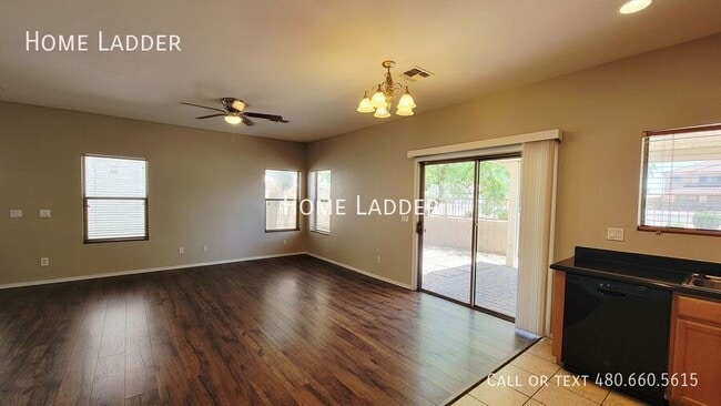 Building Photo - 8151 W Carol Ave