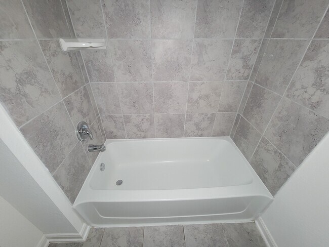 Building Photo - 727 Hardwood Grv Ct