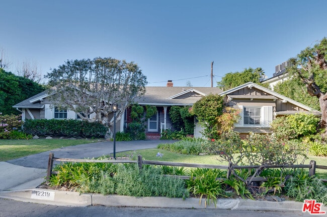 Building Photo - 12219 Octagon St