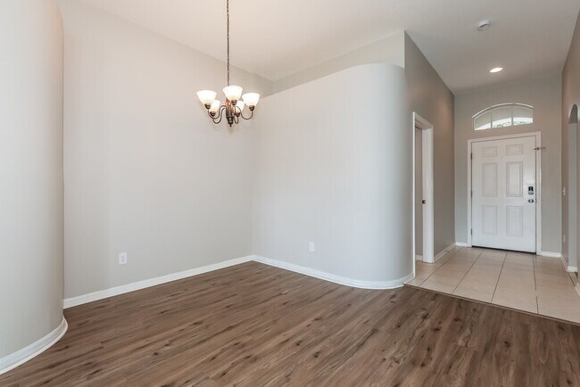 Building Photo - 11136 Rodeo Ln