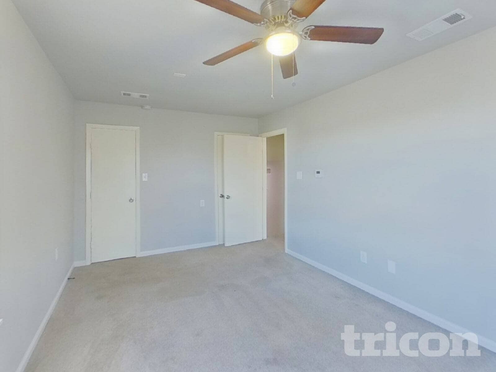 Building Photo - 624 Nora Ln