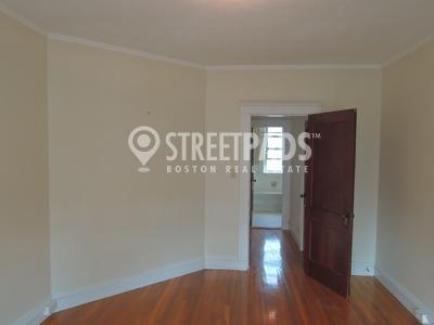 Building Photo - 1 bedroom in Malden MA 02148