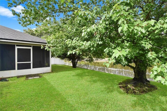 Building Photo - 237 N Hidden Tree Dr