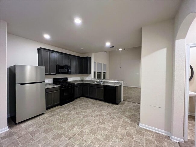 Building Photo - 14633 E Pine Heart Dr