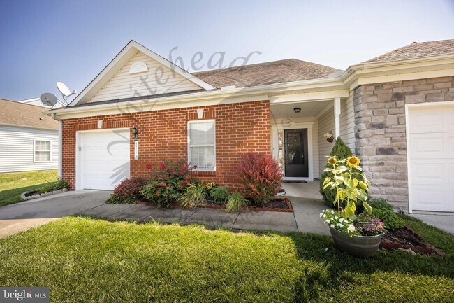 Primary Photo - 9549 Wedge Way