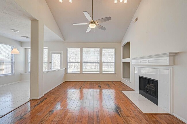 Building Photo - 4903 Knights Branch Dr