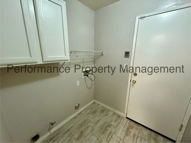 Building Photo - 7011 Crossroads Dr