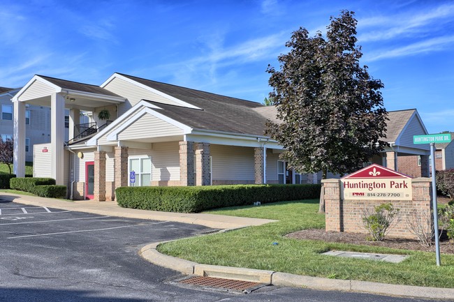 Primary Photo - Huntington Park Apartments