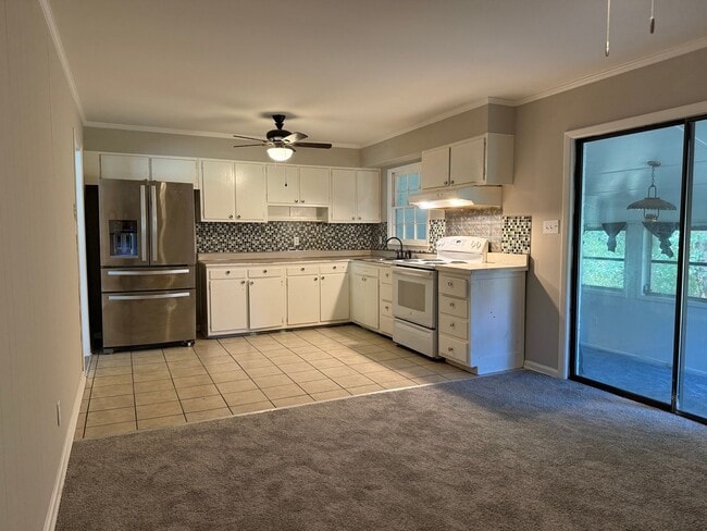 Building Photo - Amazing Ranch Home In Raleigh, Available Now!