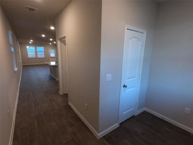 Building Photo - 3025 Tweedy Trail