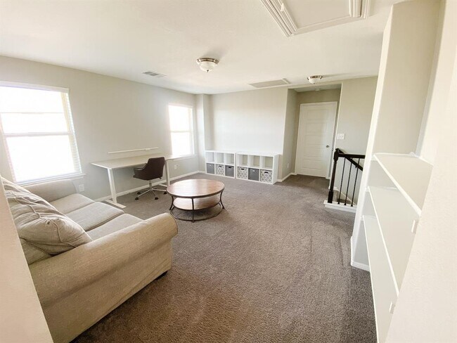 Building Photo - 168 Shearwater Ln