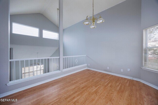 Building Photo - 4237 Loma Rosada Dr