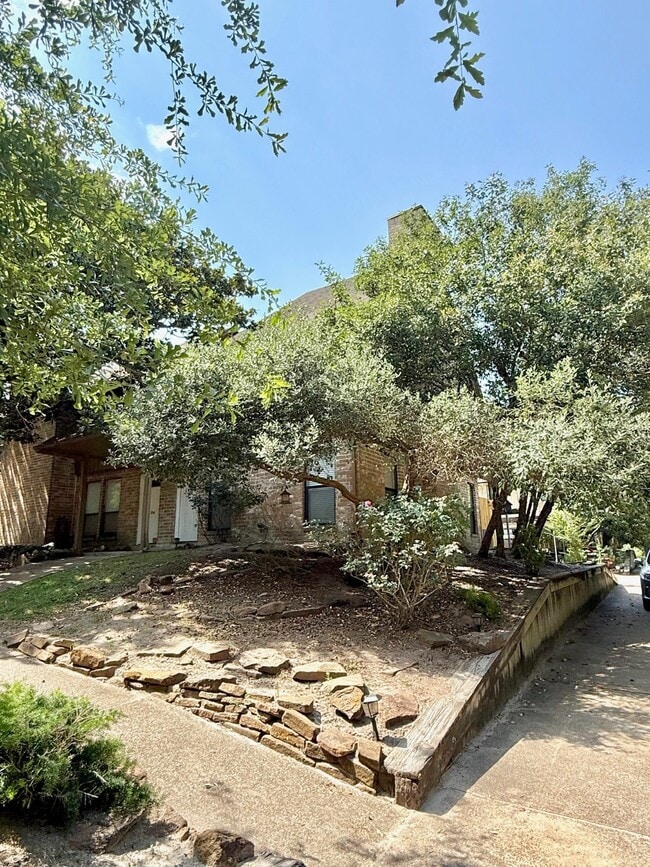 Building Photo - 1011 Hamblen Rd
