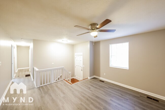 Building Photo - 5827 Dewey Heights Rd