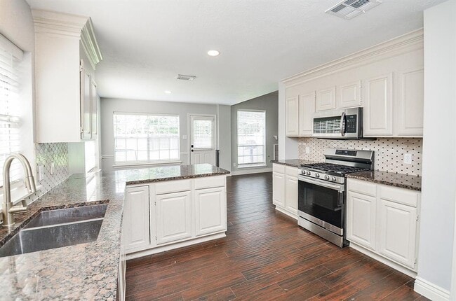 Building Photo - 6314 Box Bluff Ct