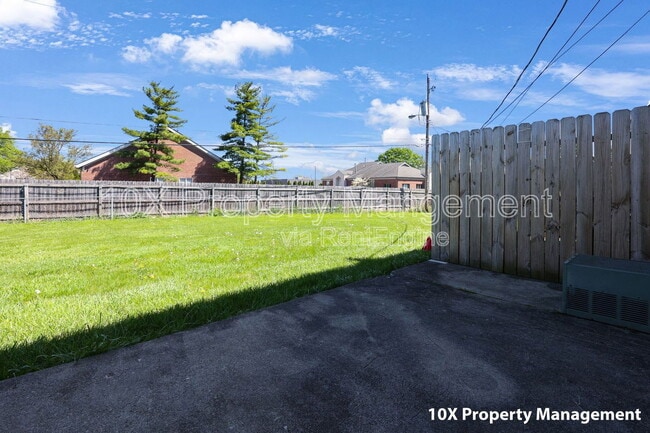 Building Photo - 6169 Laurelwood Ct