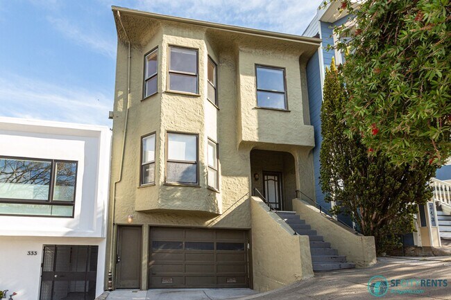 Building Photo - Potrero Hill: Remodeled Top Floor with City Views, Bonus Room & 2 Car Parking