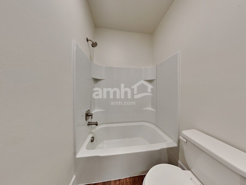 Building Photo - 17619 42nd Ave Ct E