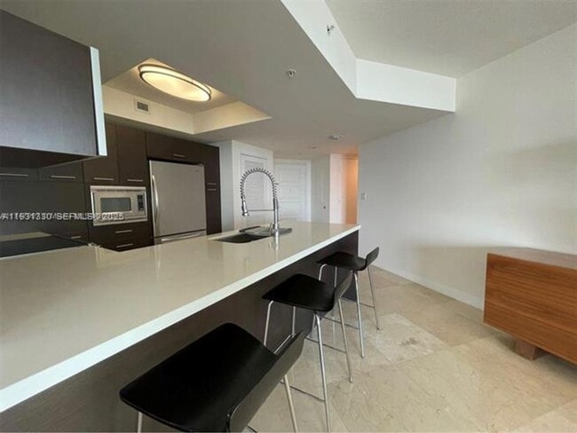 Building Photo - 250 Sunny Isles Blvd