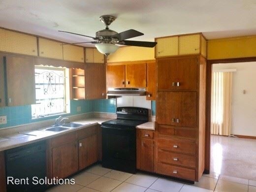 Building Photo - 4 br, 3.5 bath House - 1902 W Nassau St.