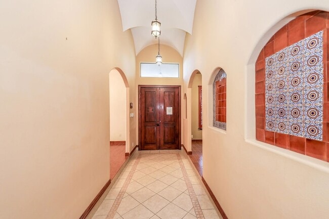 Building Photo - 6514 Grande Bay