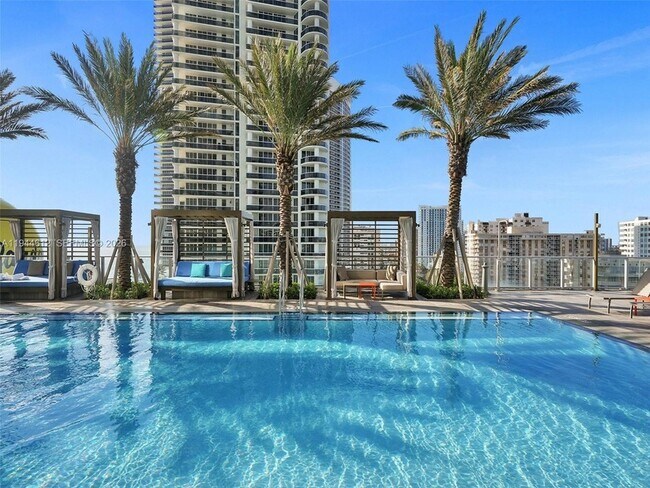 Building Photo - 4111 S Ocean Dr