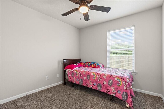 Building Photo - 2599 Cedarwood St