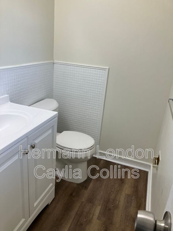 Building Photo - 1310 Leisure Dr