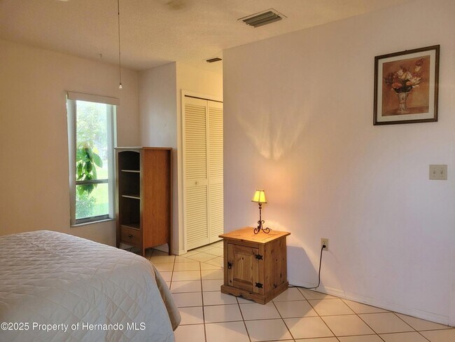 Building Photo - 7559 Heather Walk Dr