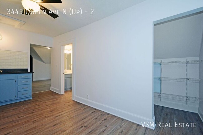 Building Photo - Beautiful 2-Bed 1-Bath Unit Available Now!