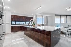 Building Photo - 4 br, 4.5 bath Condo - 18555 Collins Ave A...