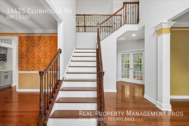 Building Photo - 14425 Clubhouse Rd