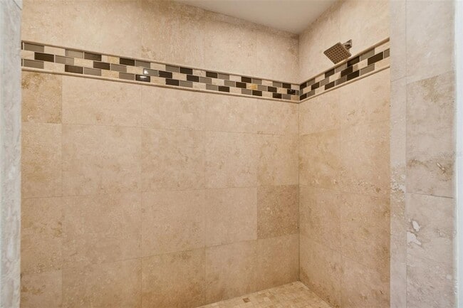 Building Photo - 292 Sunlit Cove Dr NE