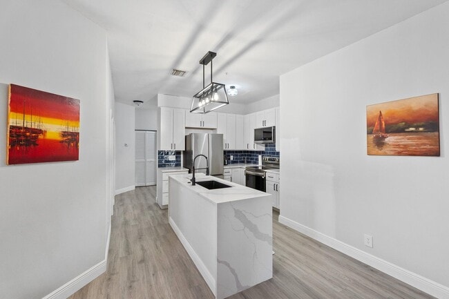 Building Photo - 113 Lighthouse Cir