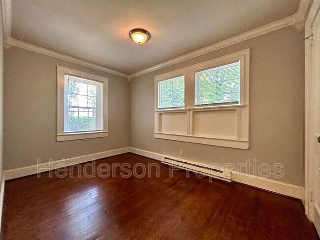 Building Photo - 2549 Pinckney Ave