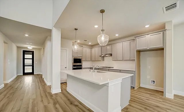 Building Photo - 387 Borchers Blvd