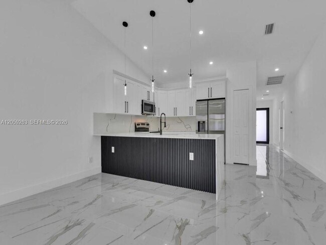 Building Photo - 4745-4747 13th St SW