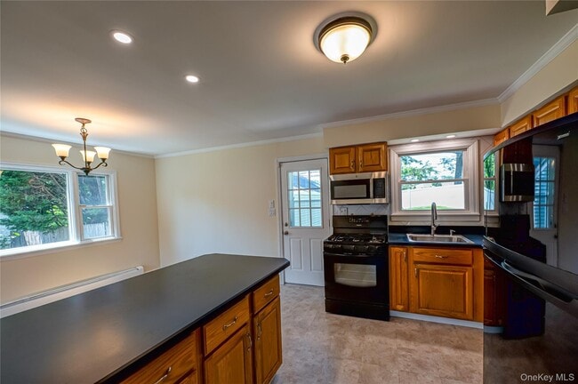 Building Photo - 69 Allan Dr