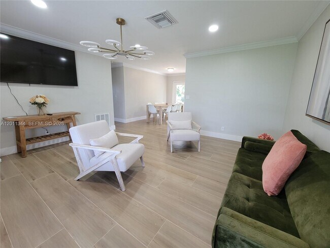 Building Photo - 913 Lighthouse Dr