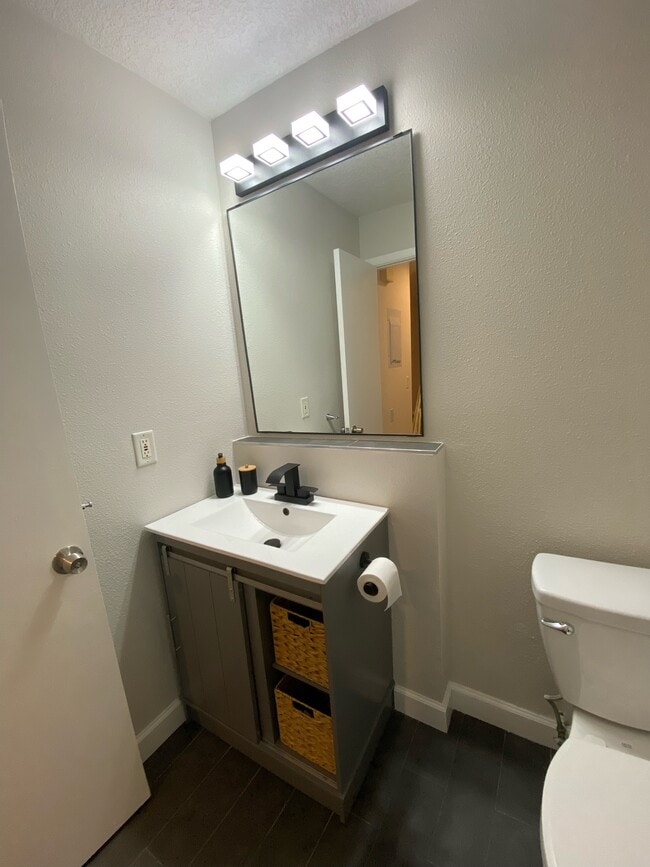 Building Photo - 476 Santa Cruz Pl NE