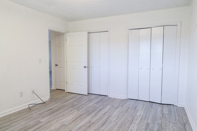 Building Photo - 150 Bart Greene Dr