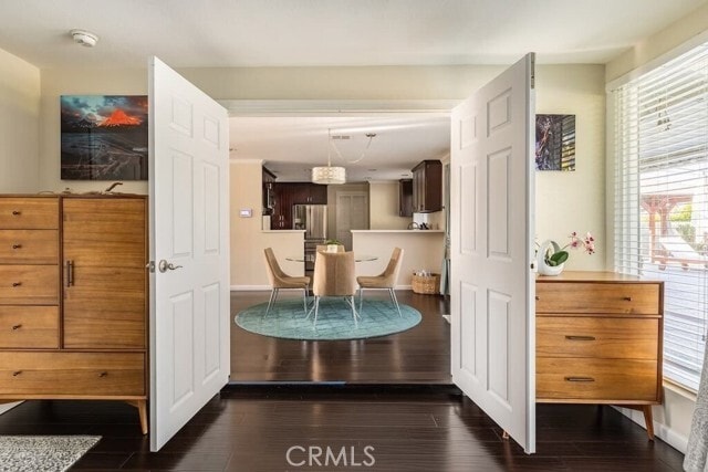 Building Photo - 980 N Biskra Rd