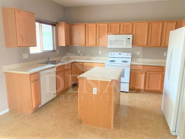 Building Photo - 14334 S Via Gualda