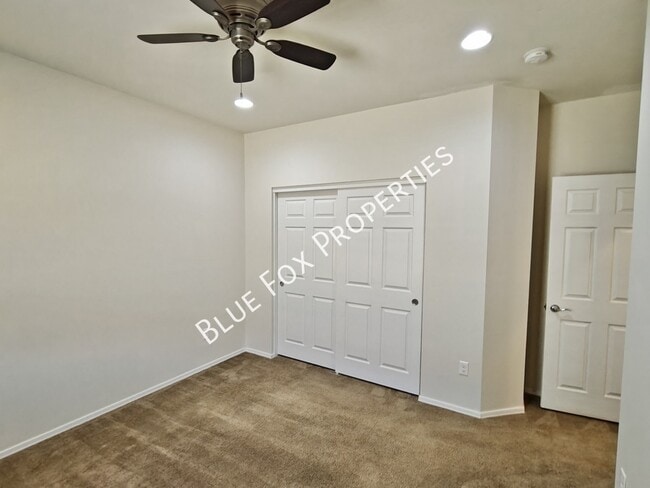 Building Photo - 34185 S Presidio Pl