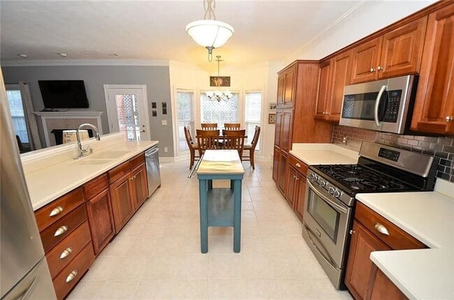 Building Photo - 655 Belmonte Dr